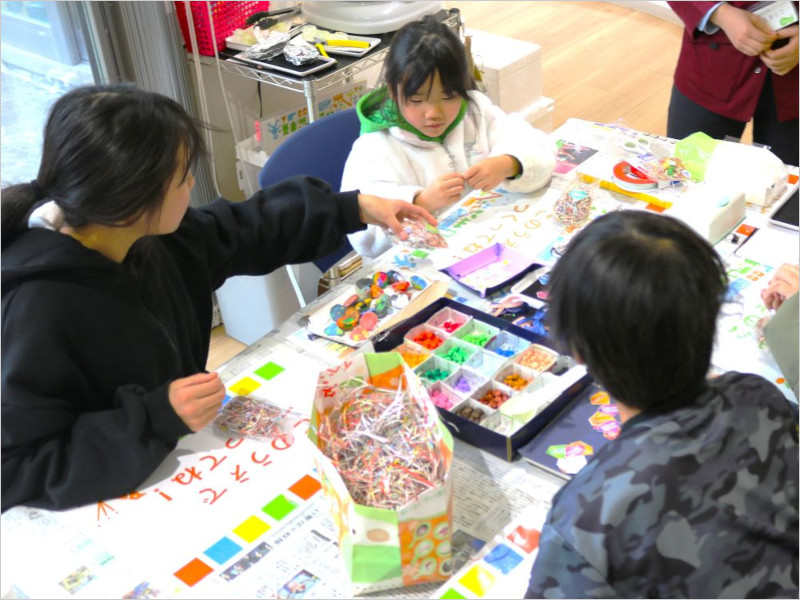 工作体験を行う子どもたちの様子