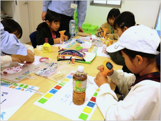 子供たちの工作の様子 その9